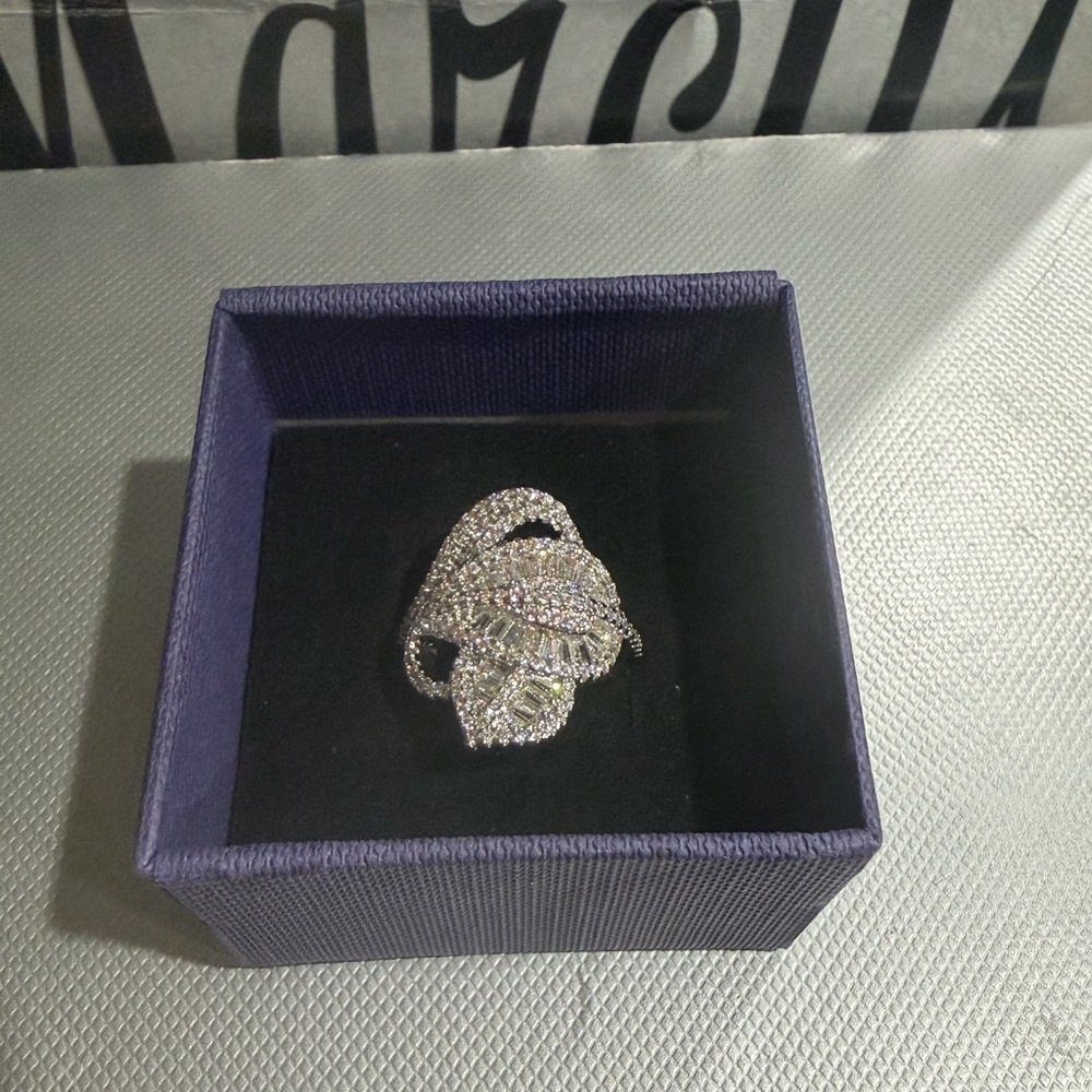 Exquisite Leaf Wrap Ring 14k 2,500